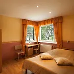 Hotel Alexi Reval